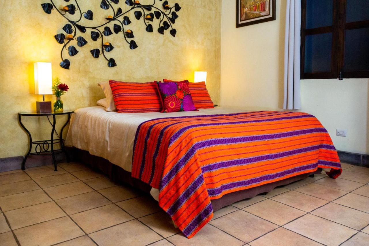 Hotel Las Marias Antigua Exterior photo